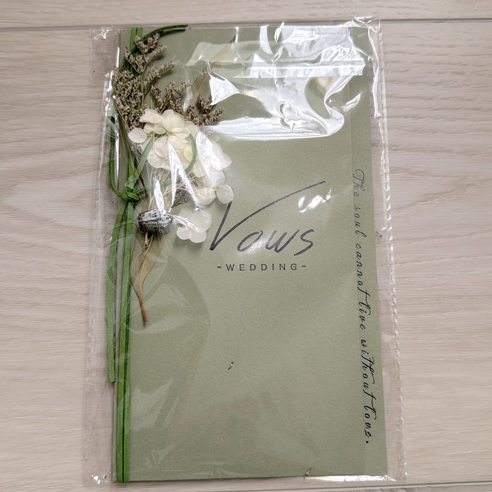 New/Unopened Elegant wedding vow card